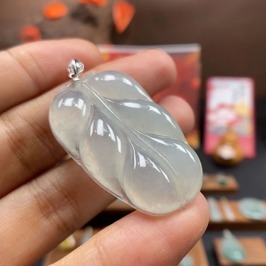 【闪购商品】颈饰18K金镶嵌翡翠38