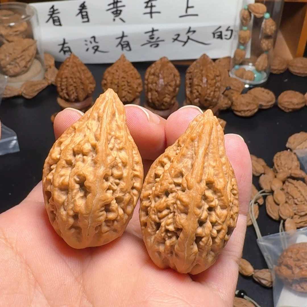 文玩核桃把件观音瓶