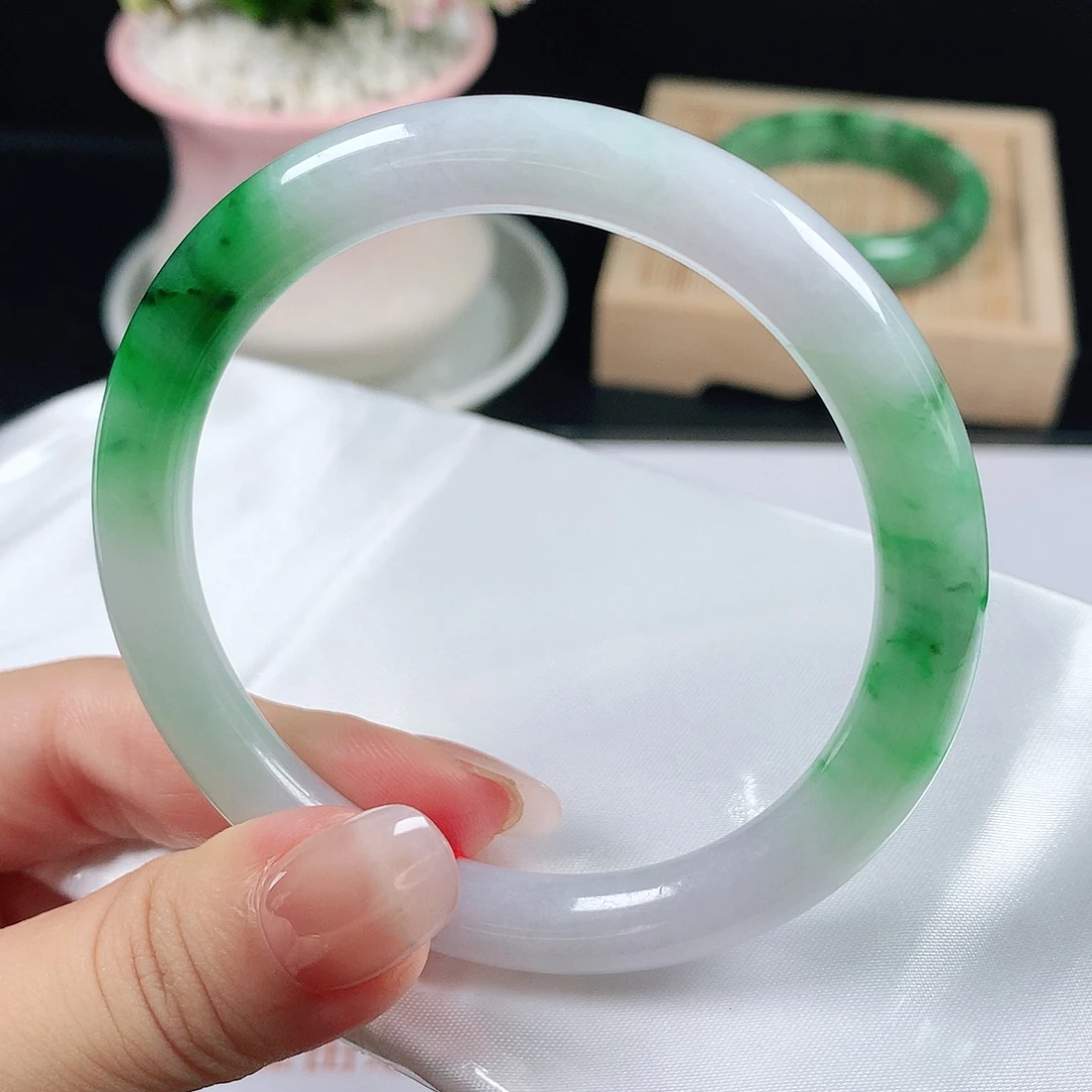 翡翠未镶嵌手镯1720