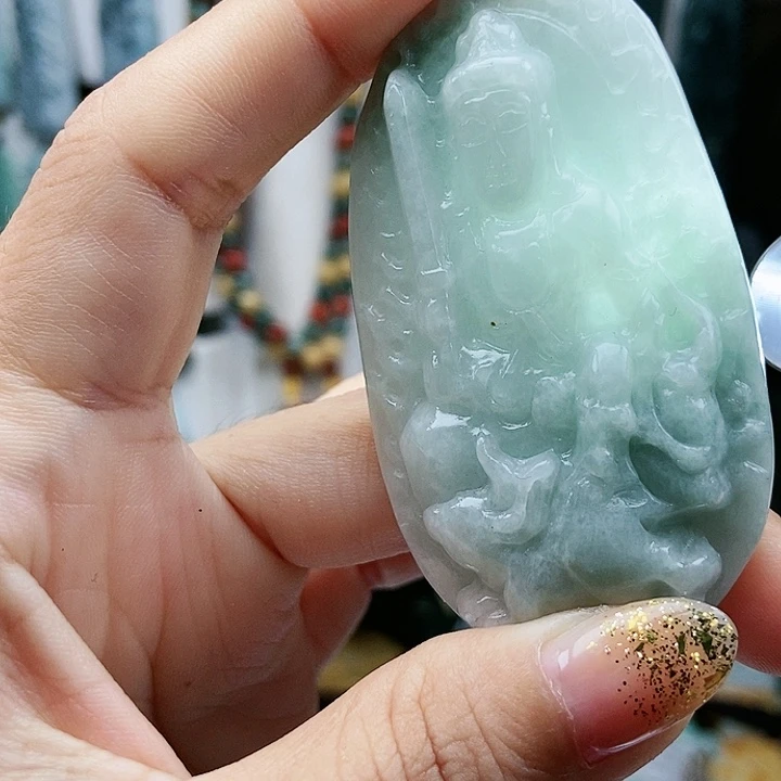 颈饰足铂镶嵌翡翠翡翠