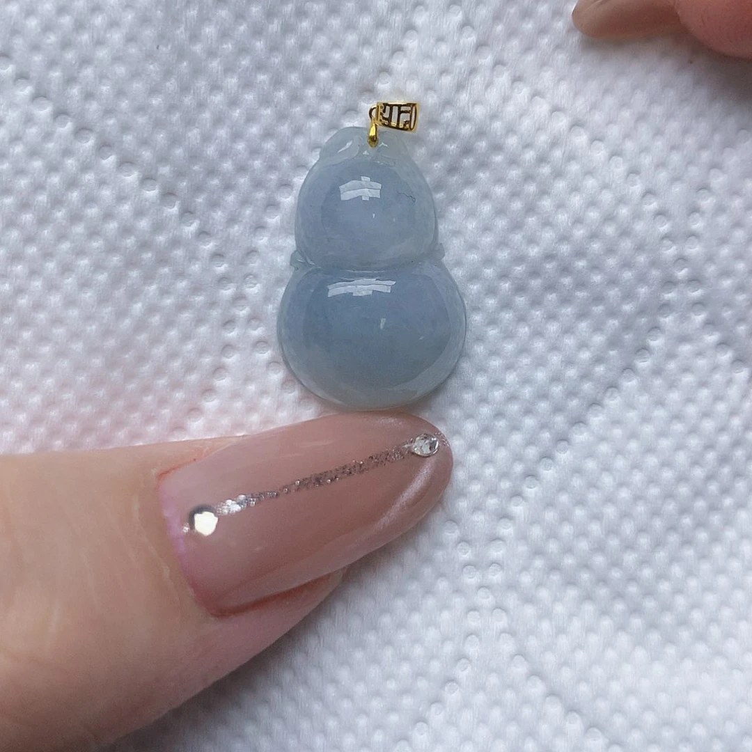 颈饰18K金镶嵌翡翠