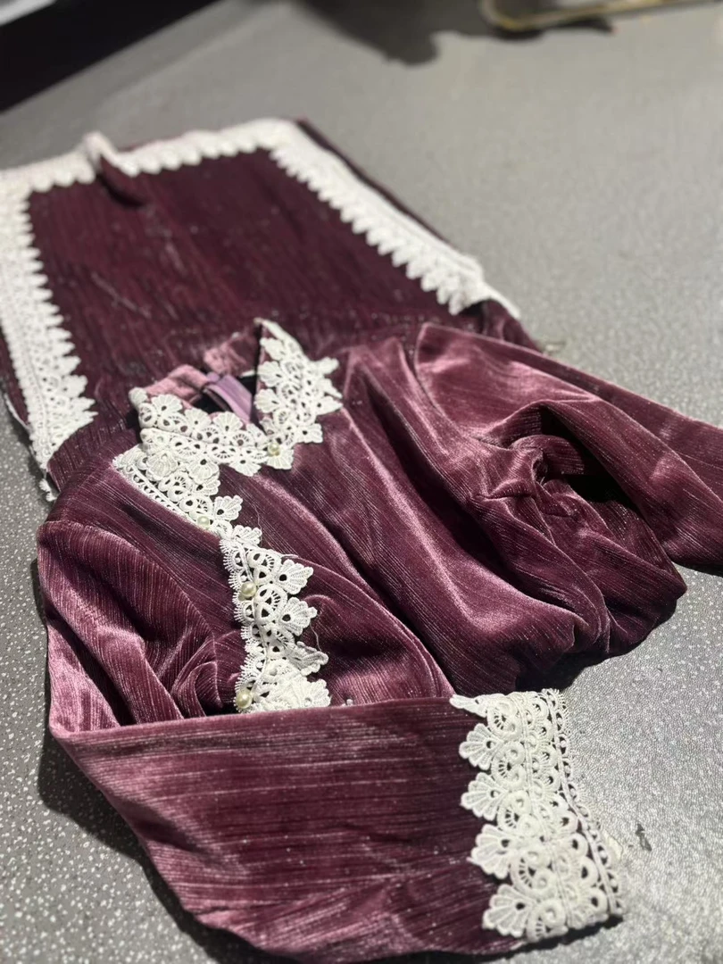 0125 紫色 白蕾丝花边 (乌梅子酱) 亮丝  旗袍