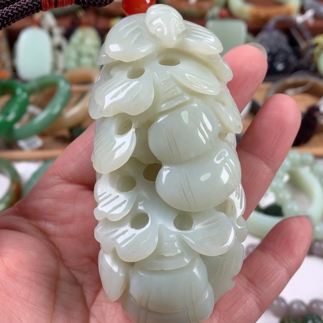 岫玉手把未镶嵌事事如意