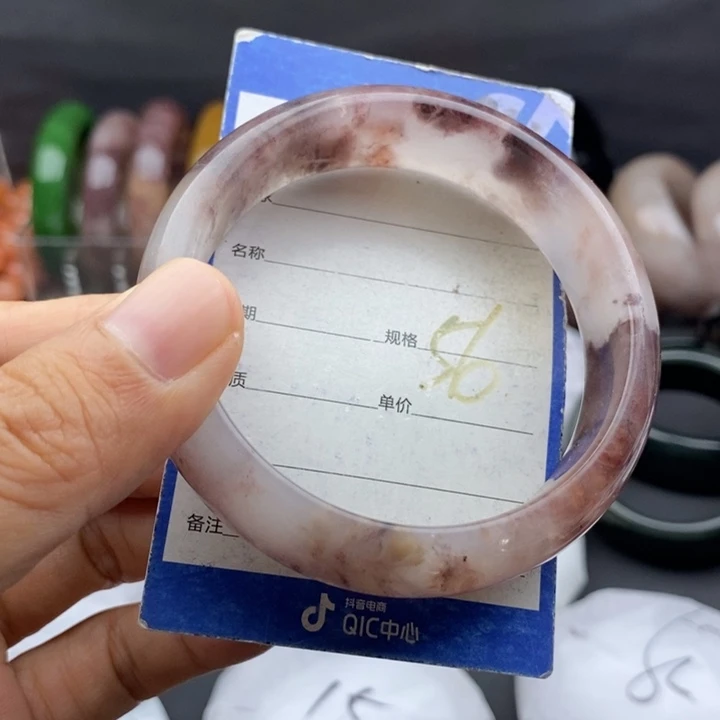 未镶嵌手镯石英质玉