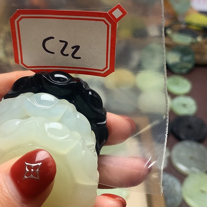 蛇纹石玉合金颈饰