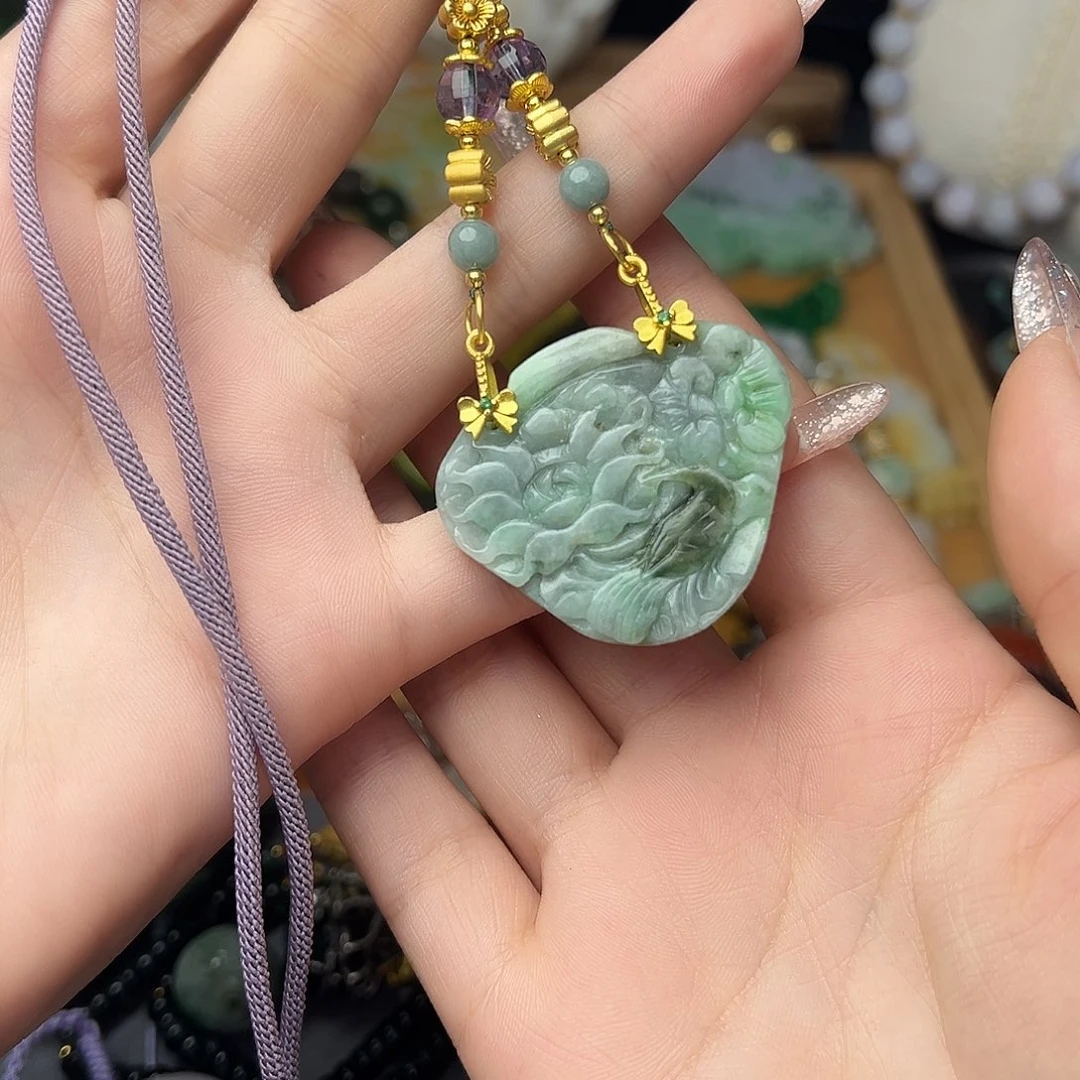 翡翠颈饰未镶嵌吊坠