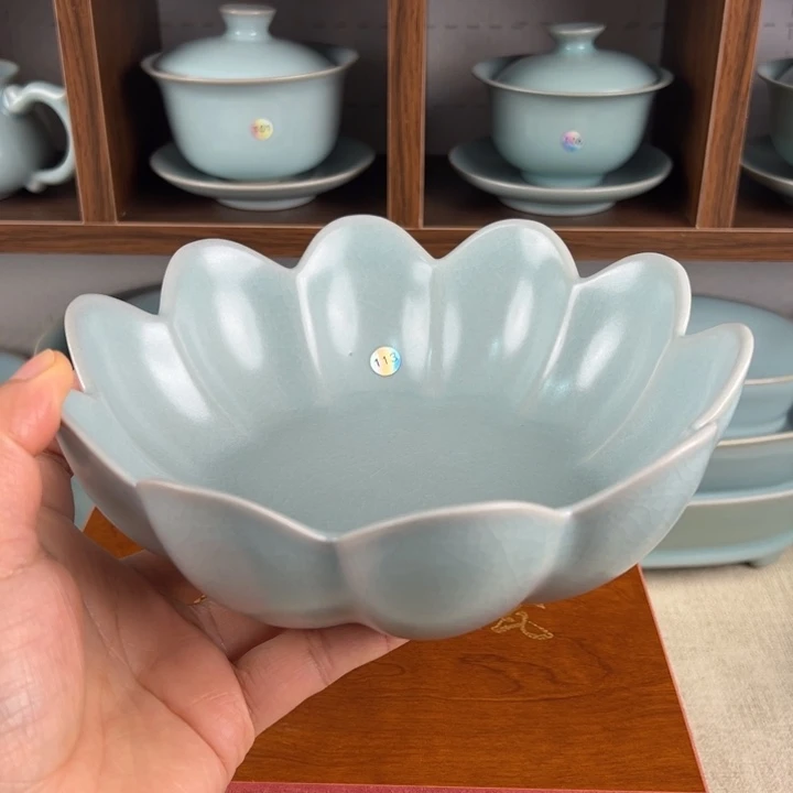 摆件瓷仿古釉莲瓣盘微瑕编号113