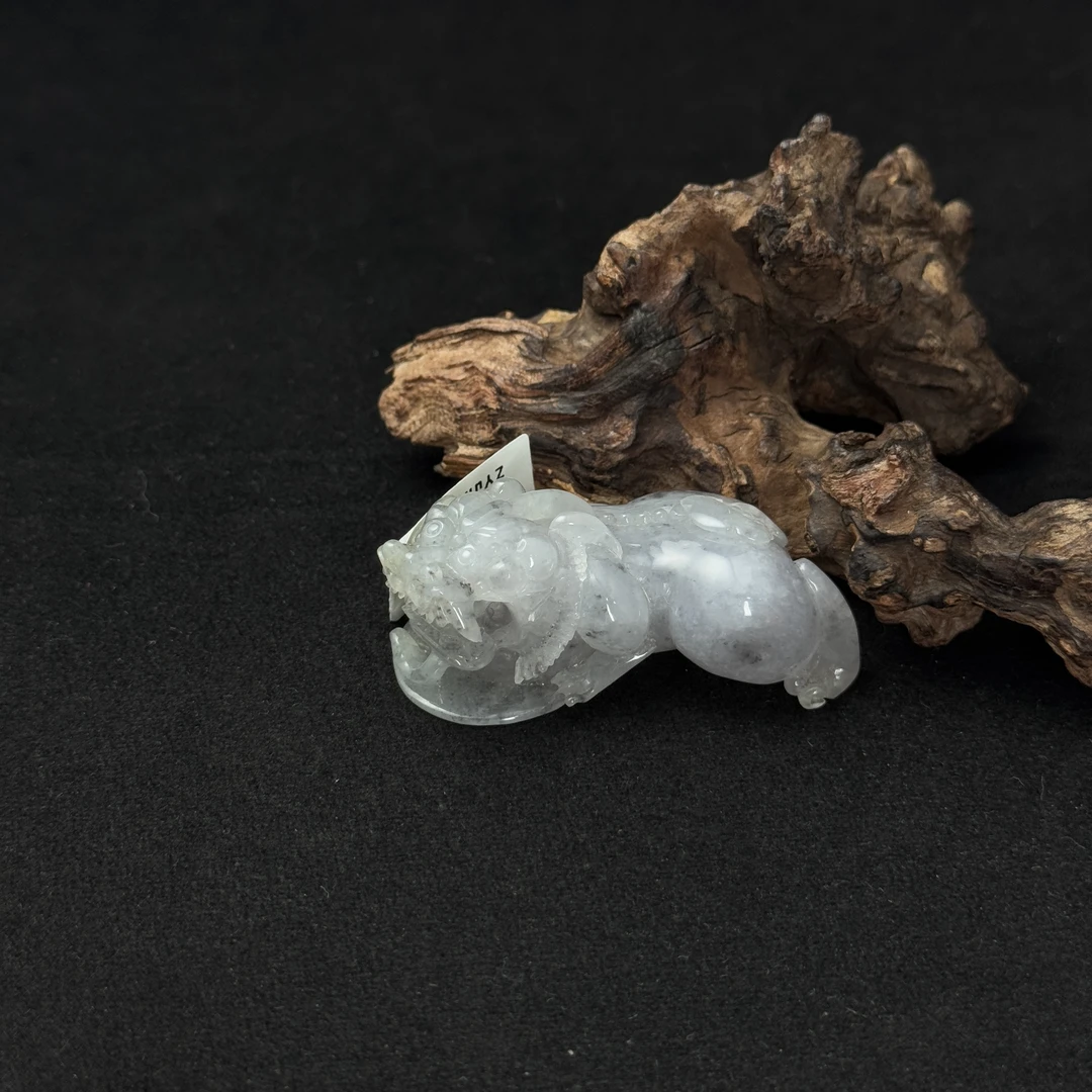 【诚翠拍品第一百一十六期午】翡翠65吊坠ZYun1036