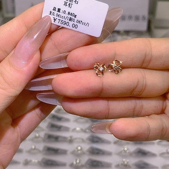 银S925镶嵌耳饰钻石