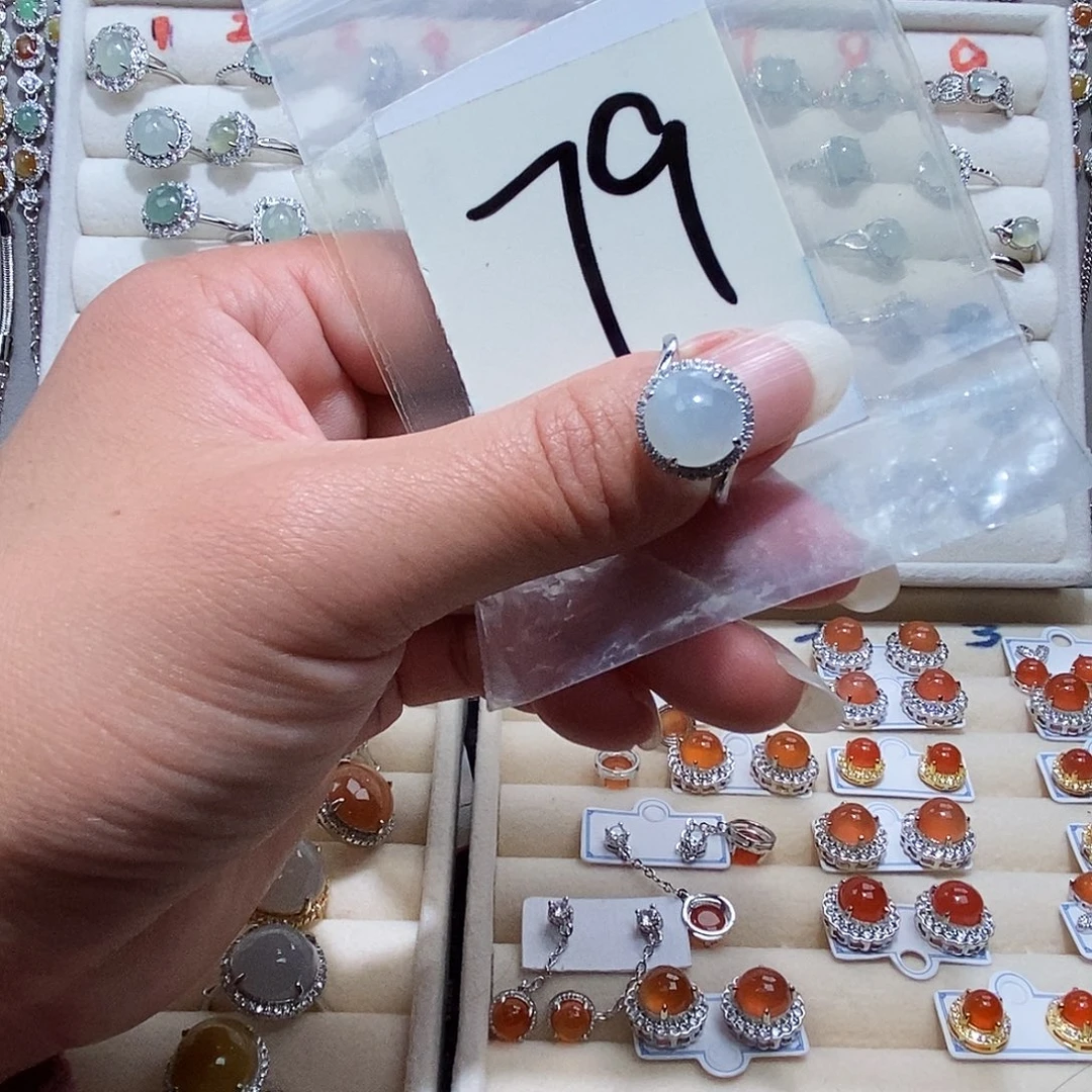 翡翠未镶嵌戒指缅甸