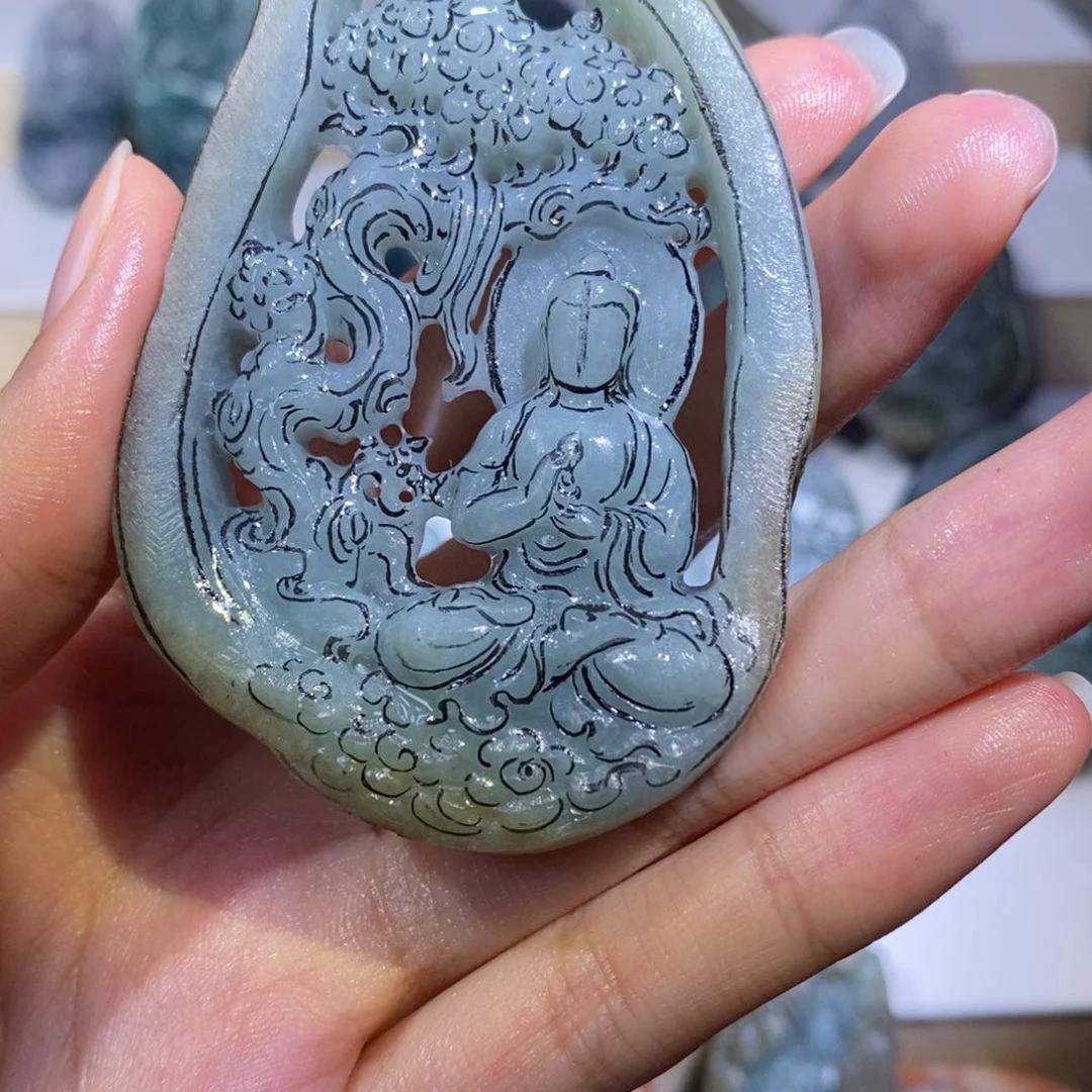 未镶嵌定制翡翠摩*人