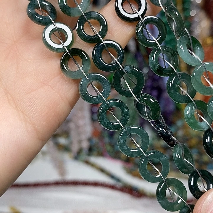玛瑙/玉髓未镶嵌珠宝半成品天然蓝水翡翡卡10mm一条