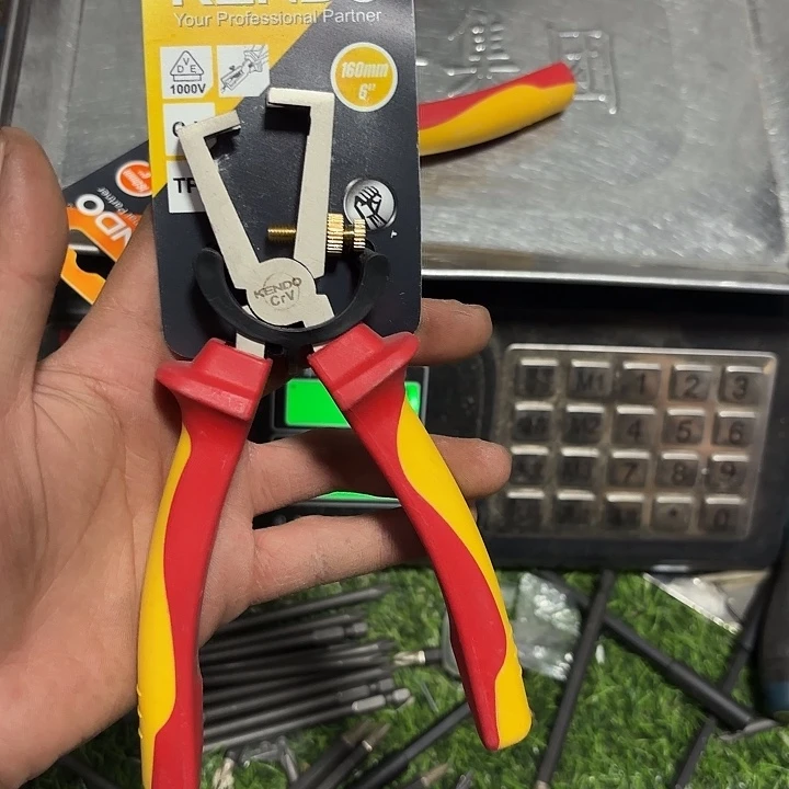 肯多乐拨线钳一把