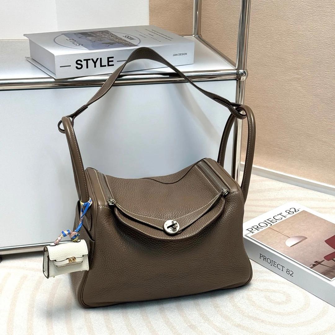 95新 Hermes/爱马仕 Hermes 大象灰 银扣 TC皮 lindy30/649617171
