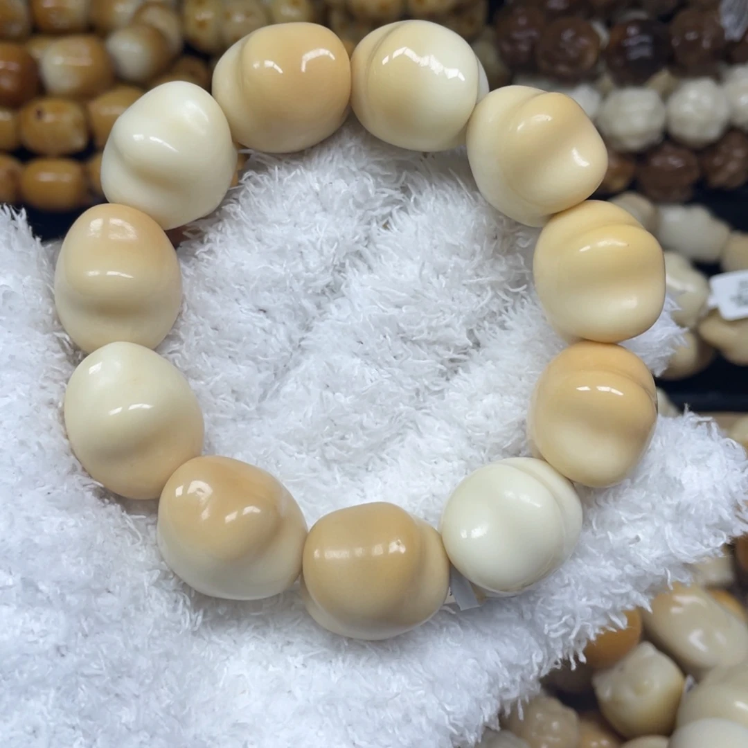 菩提根/象牙果手串12.6.40微瑕星卡24