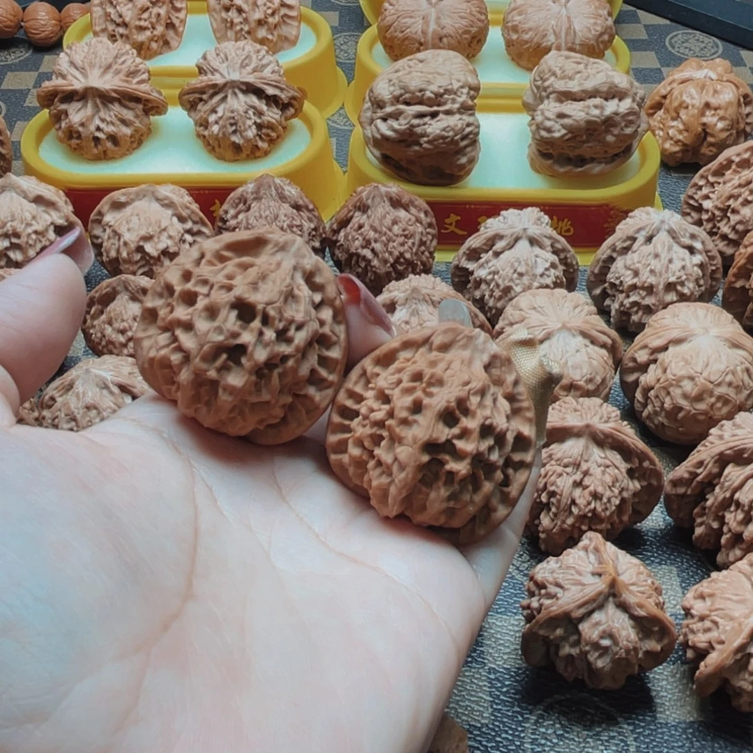 把件桃核全品秦闷