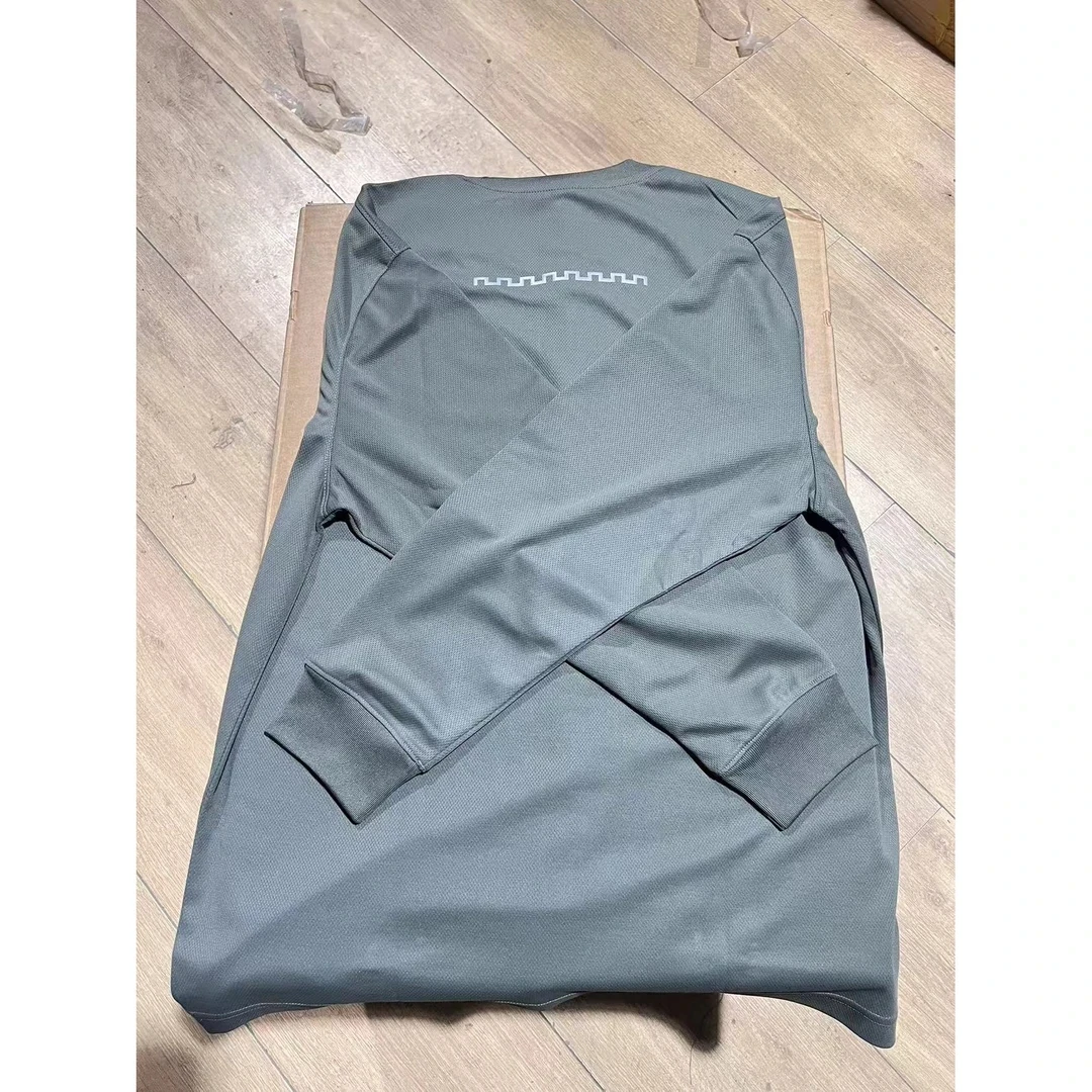 长袖圆领体能训练服加绒加厚秋冬保暖运动上衣