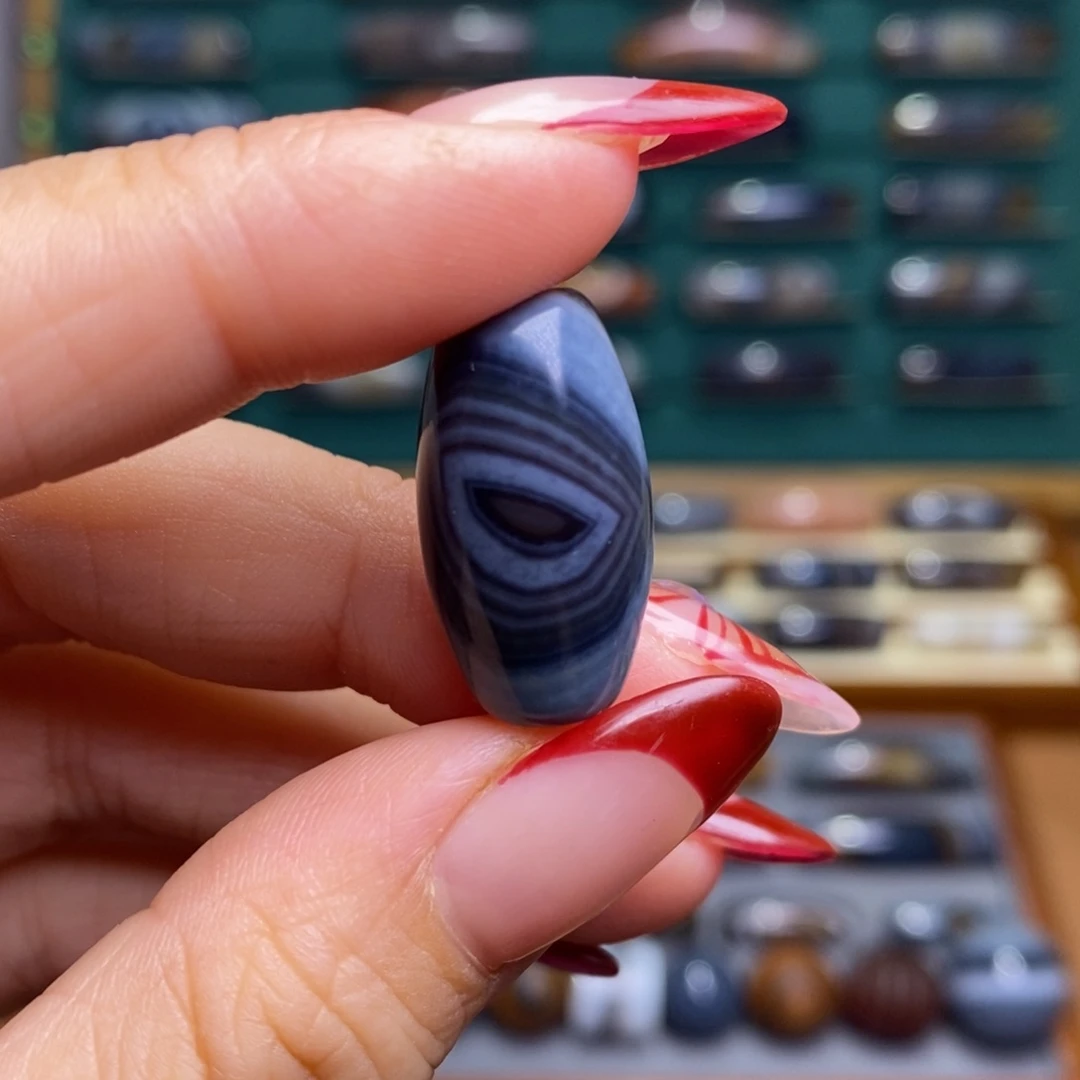 玛瑙/玉髓未镶嵌珠宝半成品