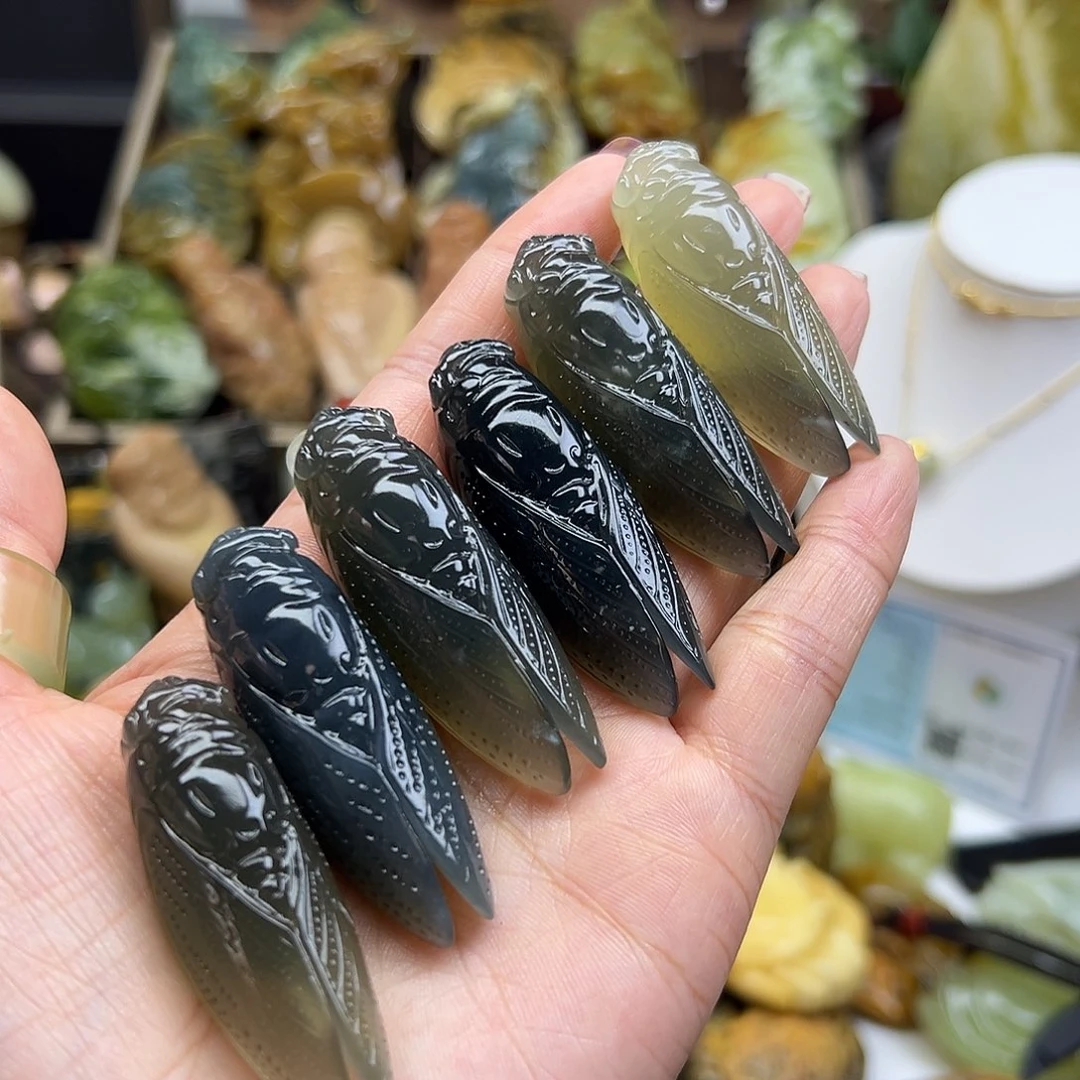 岫玉未镶嵌颈饰岫玉知了