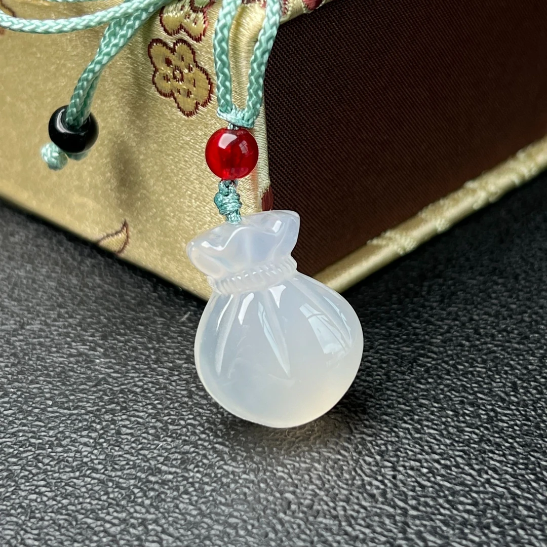 【宠粉福利】玛瑙福袋吊坠女珠宝百搭时尚玉石挂件男款@只发一件