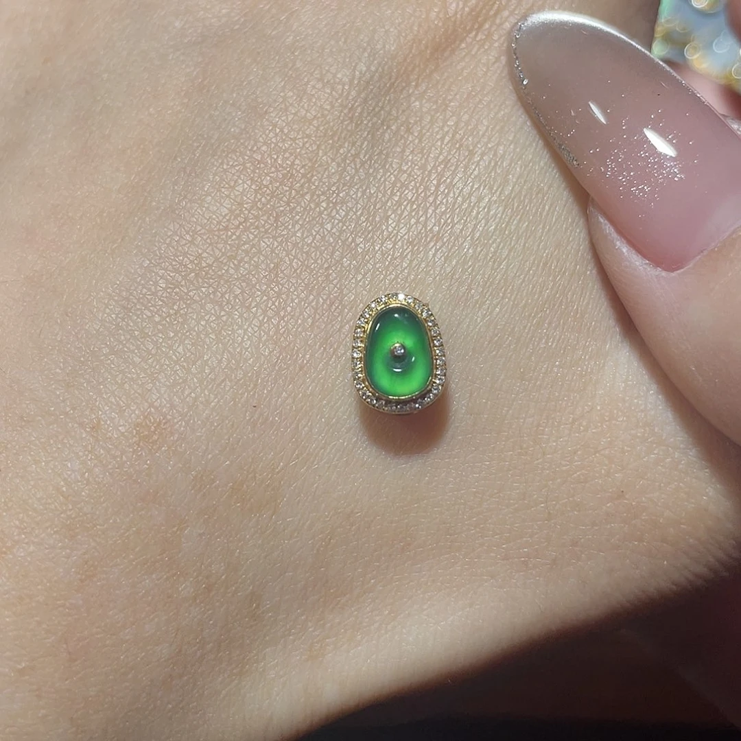 吊坠(不含链)18K金镶嵌翡翠