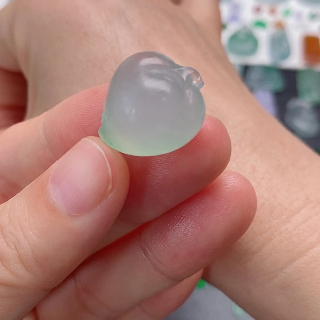 定制翡翠未镶嵌桃子