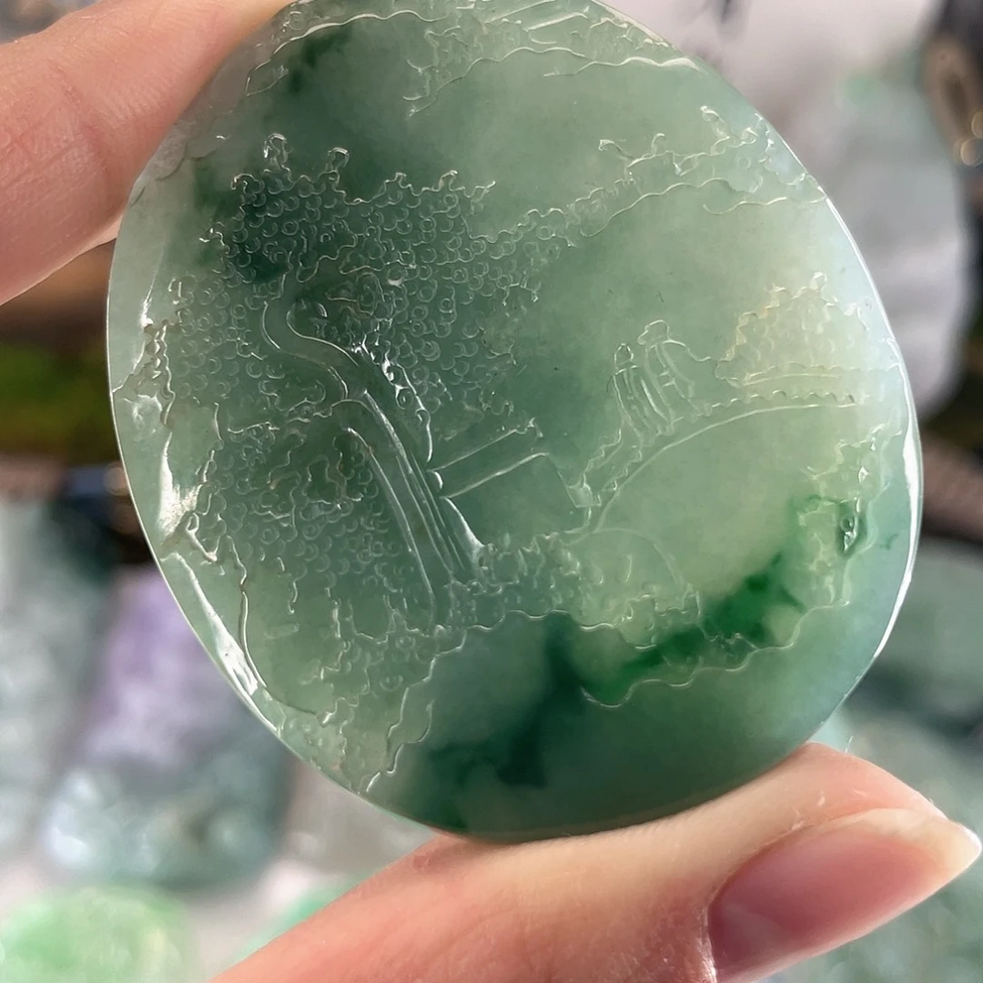 翡翠未镶嵌颈饰山水牌