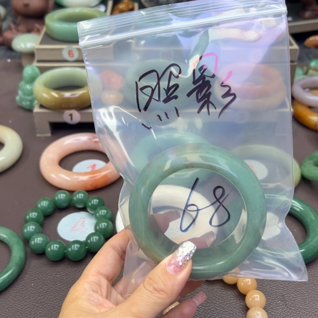 未镶嵌手镯石英岩玉夢****