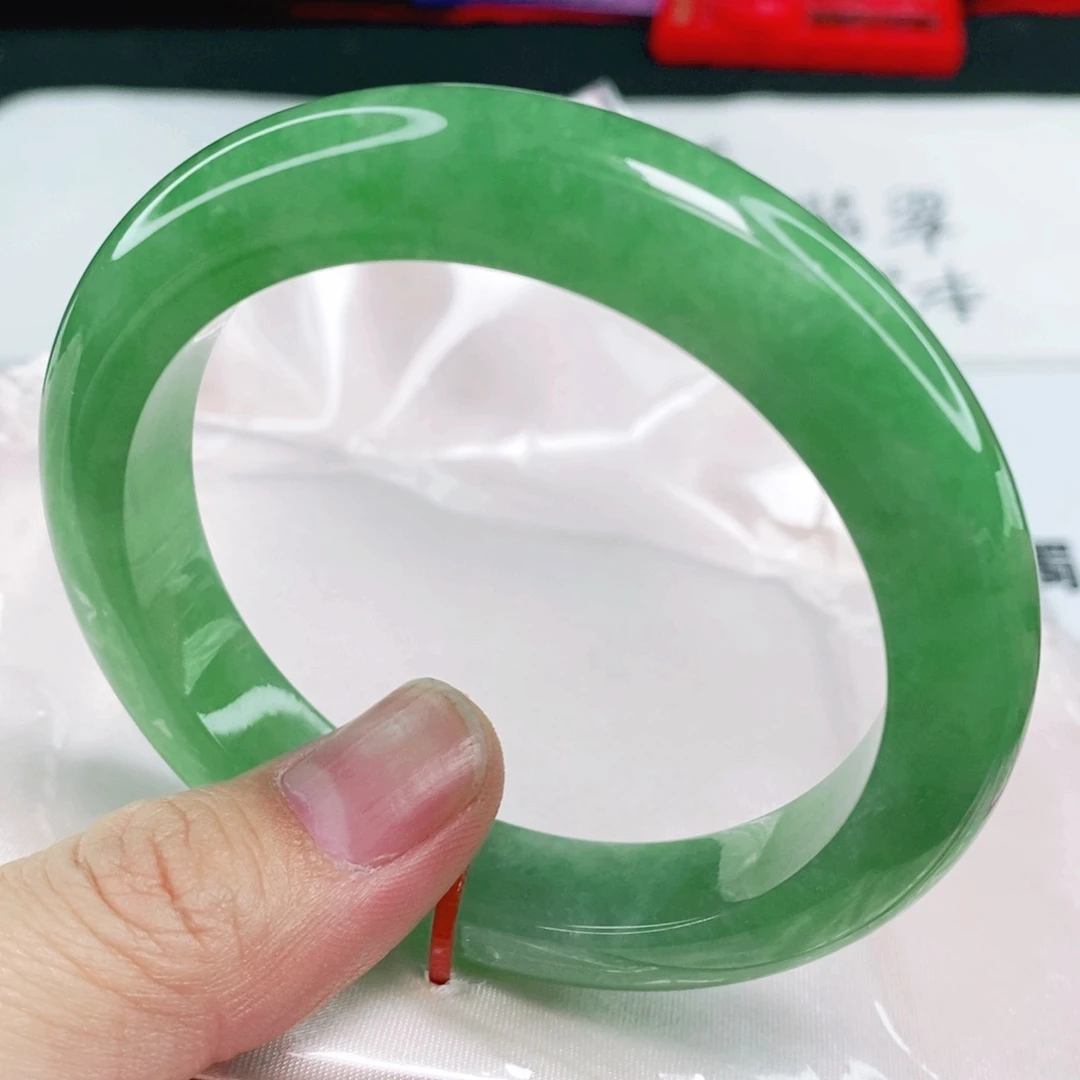 未镶嵌手镯翡翠57.8圈口毕业