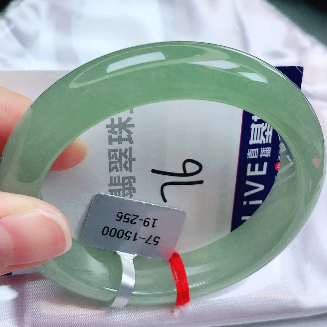 未镶嵌手镯翡翠缅甸天然A货翡翠手镯