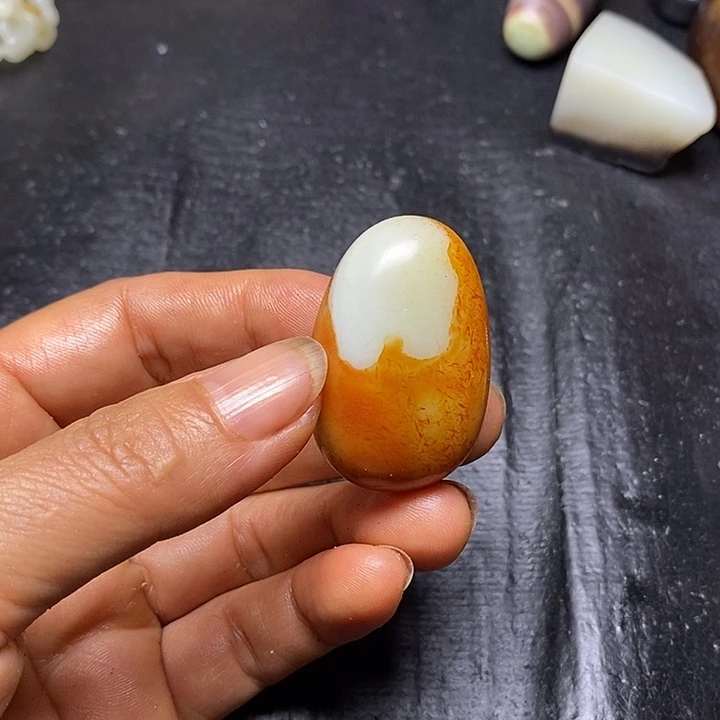 未镶嵌和田玉摆件