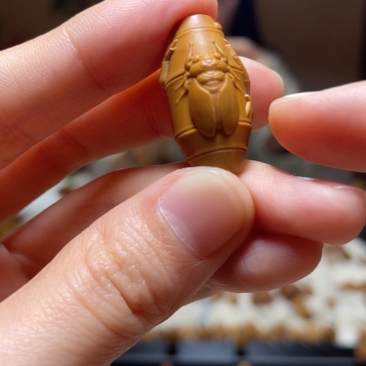 橄榄核其他一鸣惊人