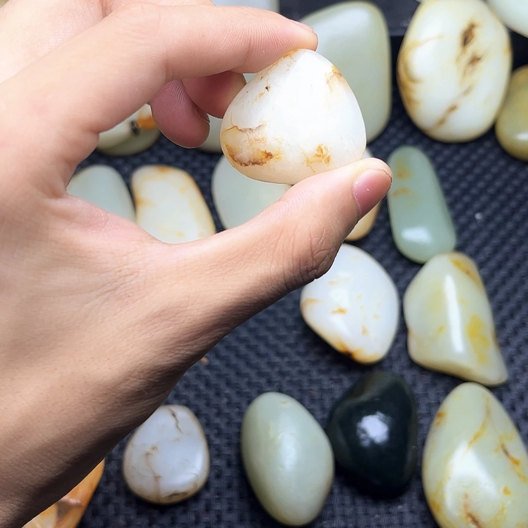 未镶嵌和田玉挂件