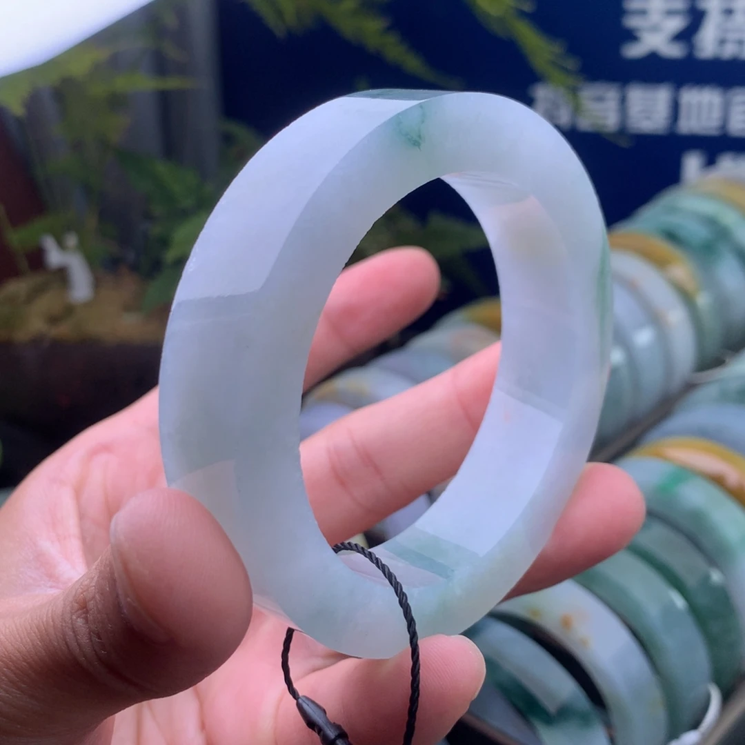 定制翡翠未镶嵌手镯定制手镯