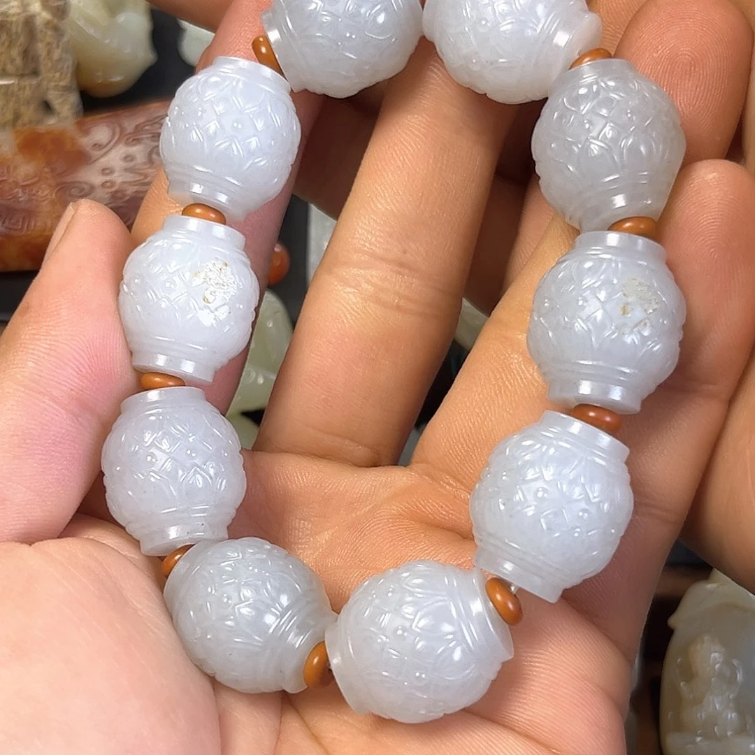 和田玉如图未镶嵌马*鸣