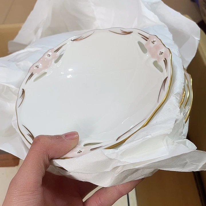杯慧****?哈哈哈哈哈哈哈哈哈