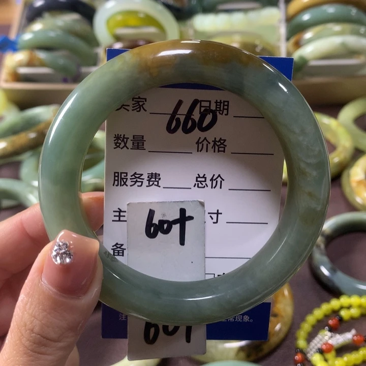 蛇纹石玉未镶嵌手镯660