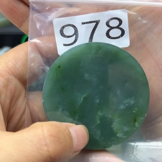 未镶嵌和田玉珠宝半成品