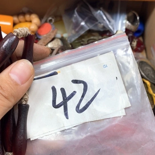 聖***清滴血莲花菩提吊坠