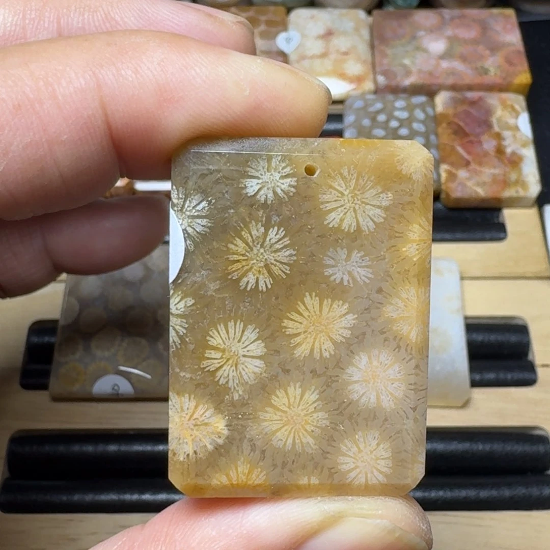 硅化玉纯天然色有机玉石未镶嵌