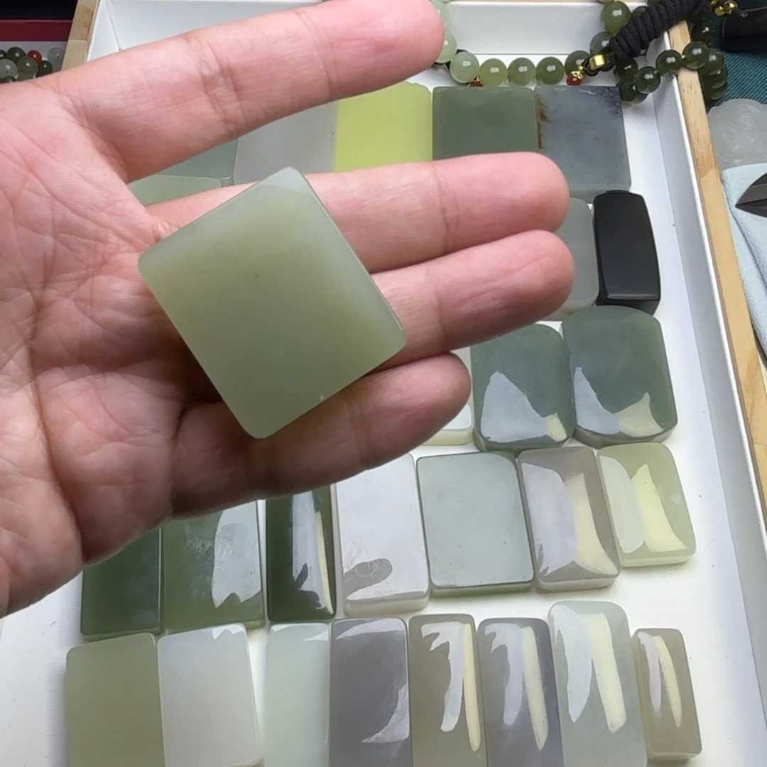 龙***琪和田玉未镶嵌颈饰