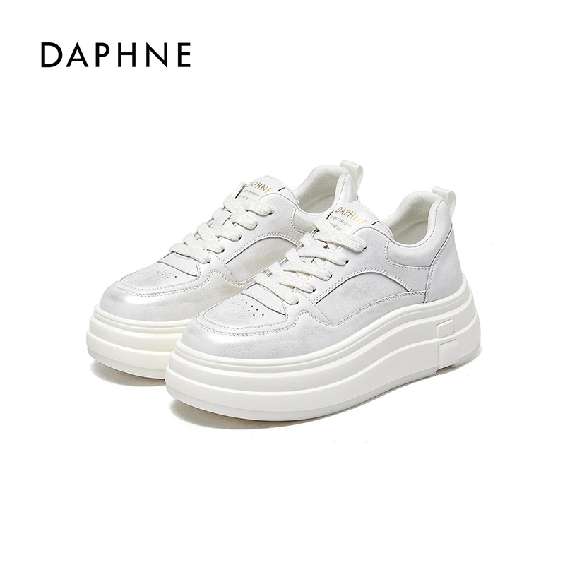 达芙妮2026秋季新款板鞋休闲风运动风小白鞋经典百搭系带松糕鞋