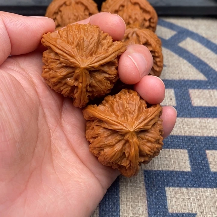 吊坠文玩核桃娃*三棱