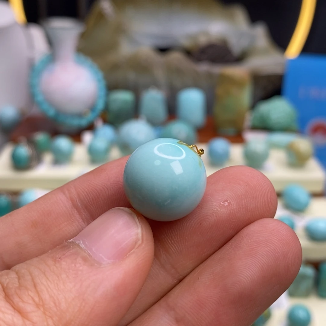 绿松石未镶嵌珠宝奇石17.1