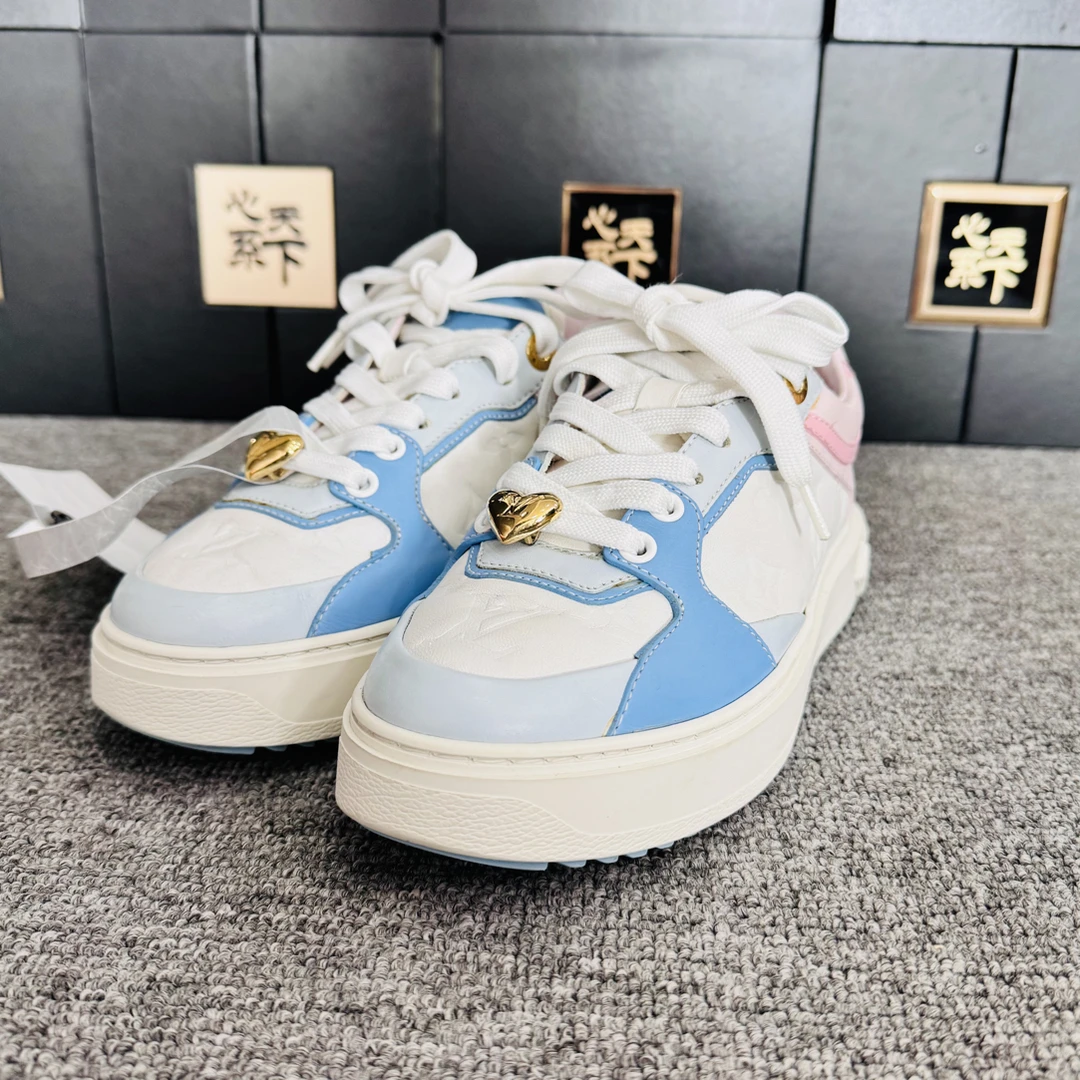 95新 LouisVuitton/路易威登 马卡龙白粉蓝饼干鞋35.5码ysc3163