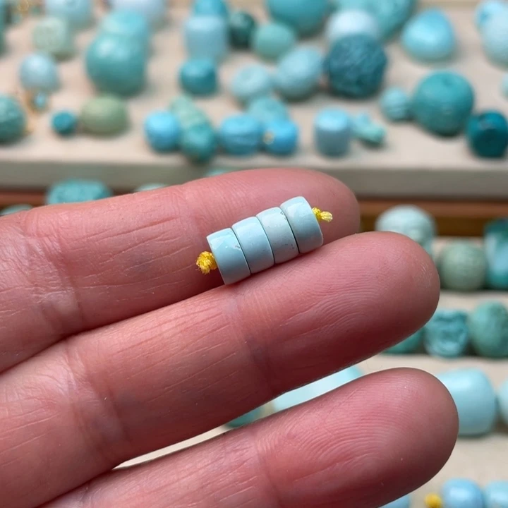 执***颜绿松石未镶嵌颈饰