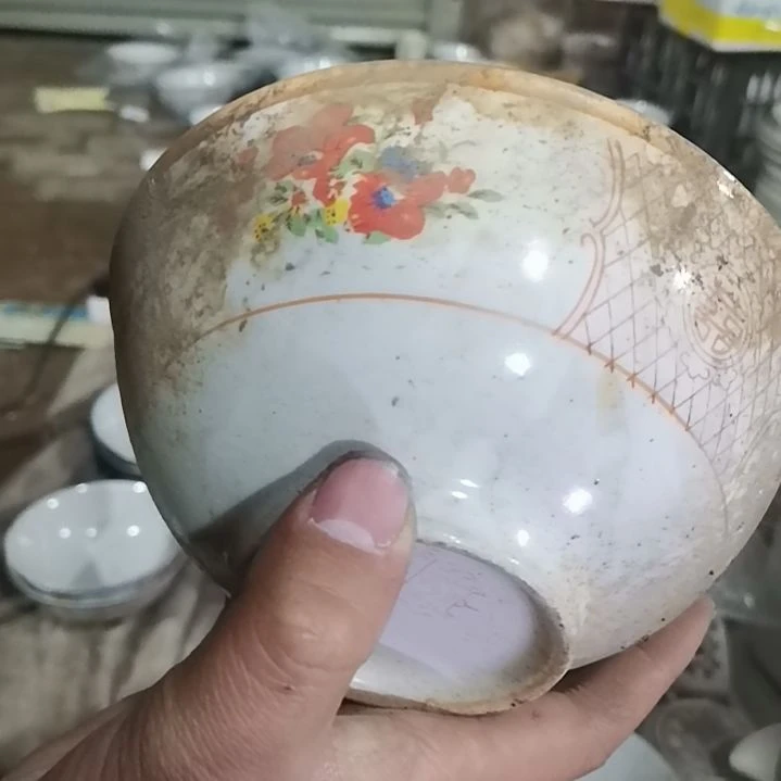 摆件，烧制问题都是正常的22号到手六个，不介意品相在拍。