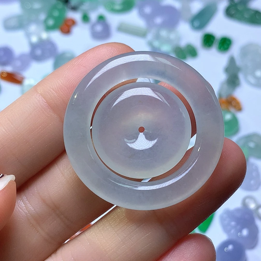 翡翠未镶嵌颈饰子母扣