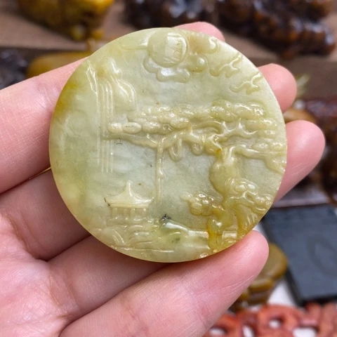 蛇纹石玉未镶嵌颈饰80