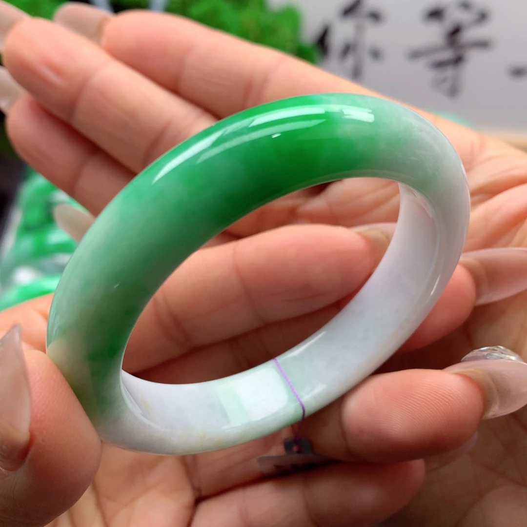 未镶嵌手镯翡翠缅甸